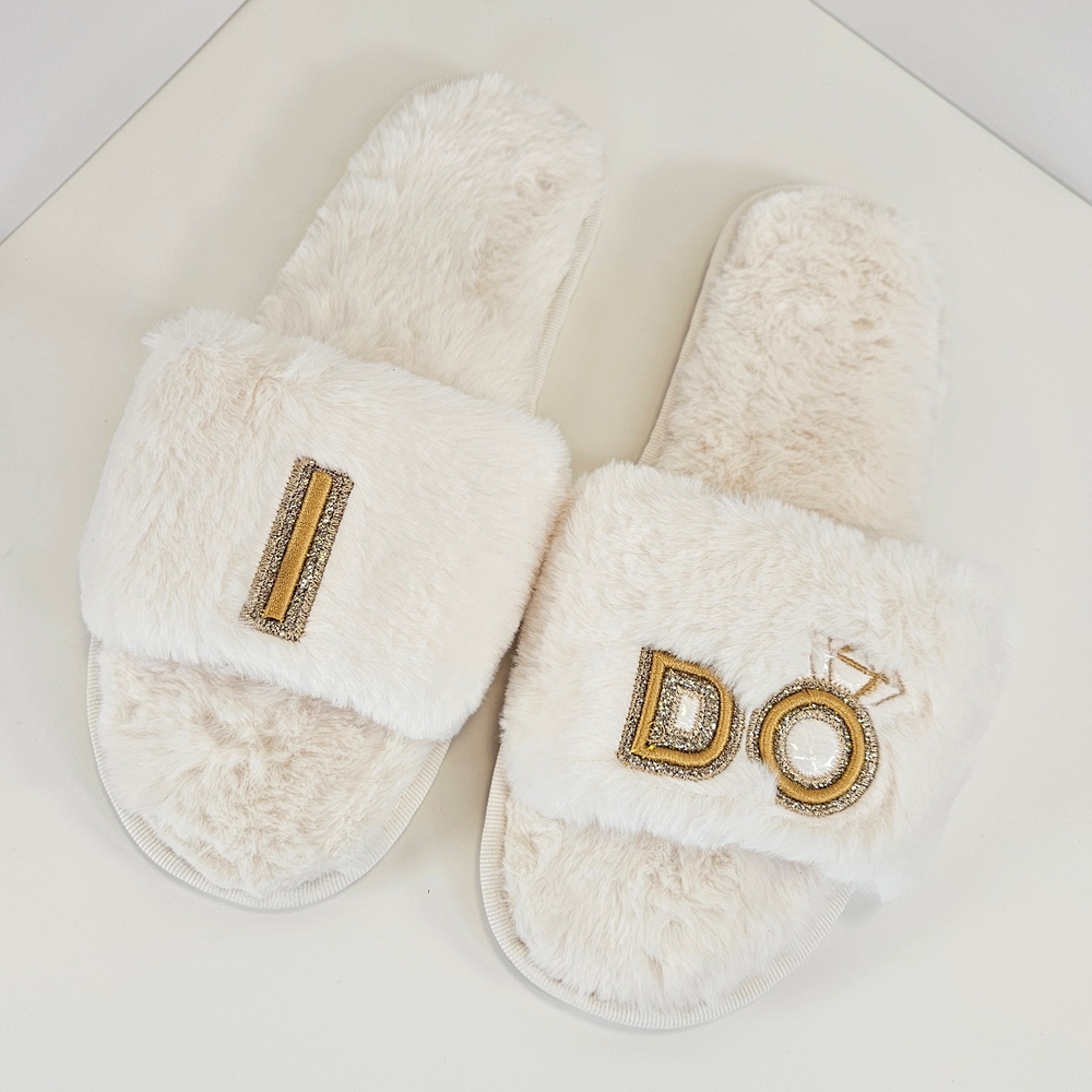 NWOT Cream Fuzzy Bridal Slip-On Slippers 'I DO' Text Size 9.5 10